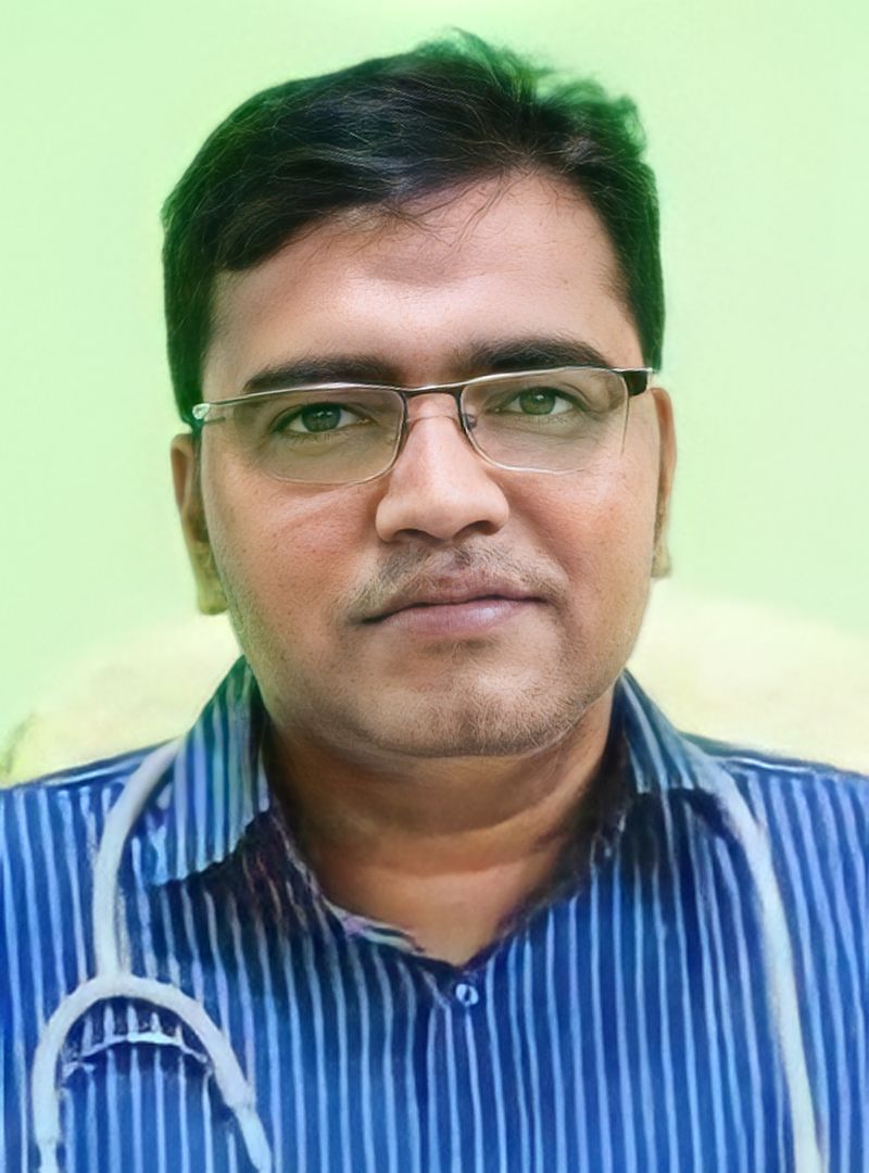 ডাঃ কমলেশ সাহা
